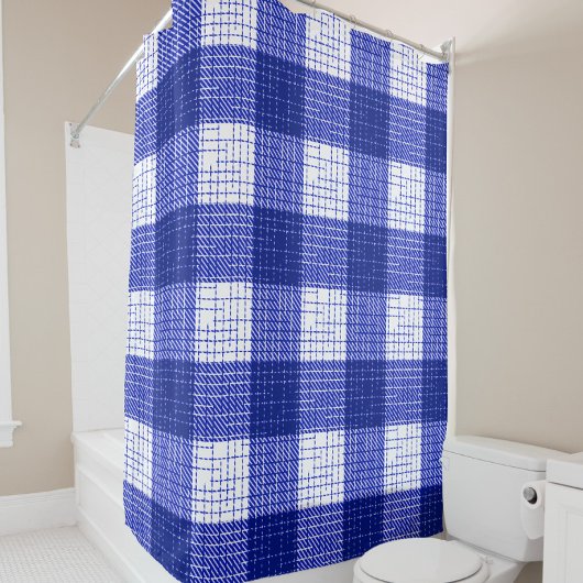 Blue and White Bold Checkered Plaid Design シャワーカーテン
