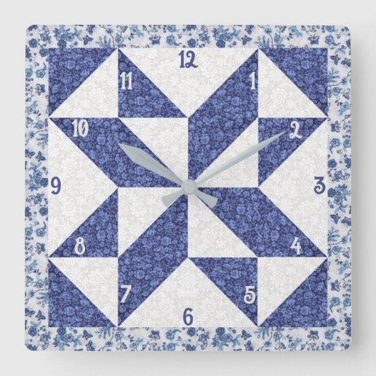 Blue and White Calico Pinwheel Faux Quilt スクエア壁時計 (正面)
