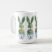 Blue and White Chinoiserie With Rabbit Topiary コーヒーマグカップ (正面左)