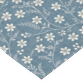 Blue and White Denim Look w/White Flowers テーブルクロス (アングル)