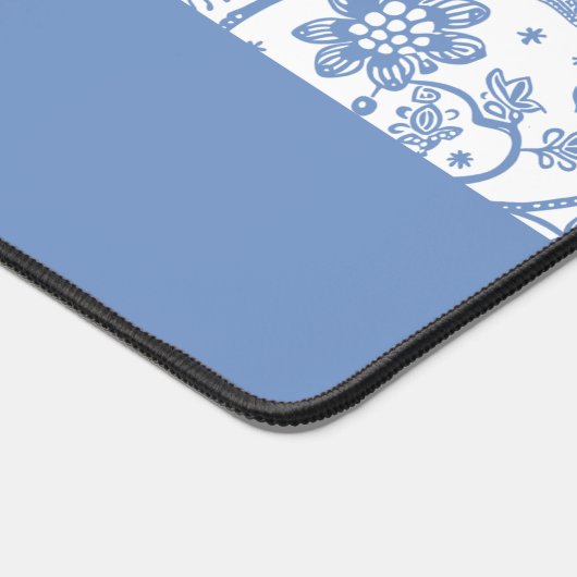 Blue and White Floral Custom Name Botanical Modern デスクマット (コーナー)