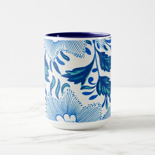 Blue and White Floral Pattern マグカップ (中央)