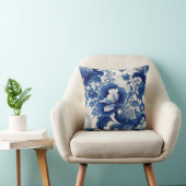 Blue and white floral throw pillow クッション (椅子)