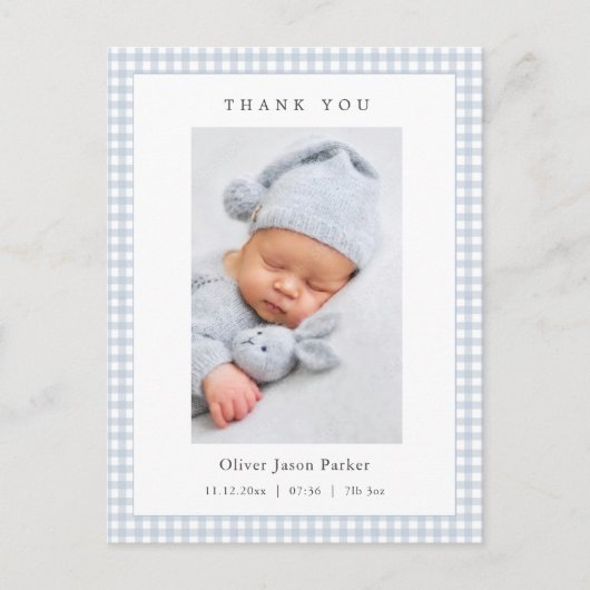 Blue and white Gingham Baby Boy Birth Announcement ポストカード (正面)