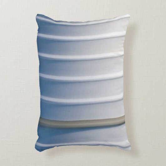 Blue and white plastic container アクセントクッション (正面(垂直))