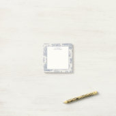 Blue and White Woodland Toile Pattern Personalized ポストイット (デスク上)
