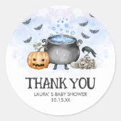 Blue Baby is Brewing Halloween Baby Shower ラウンドシール (正面)