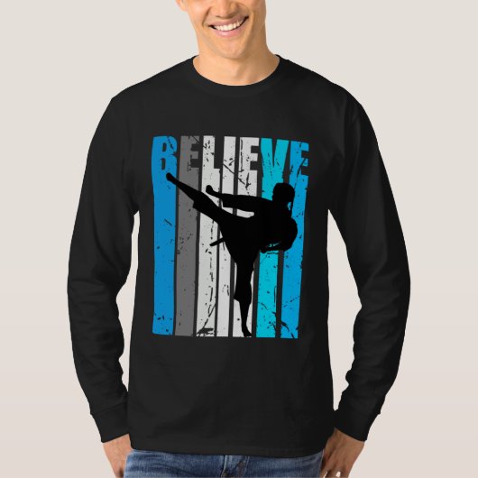 Blue Believe Jiu Jitsu Motivational Girls Team Ret Tシャツ (正面)