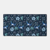 Blue Birds and Floral Harmony Seamless Pattern デスクマット (正面)