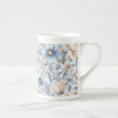 Blue & Blush Botanical Watercolor ボーンチャイナマグカップ (右)