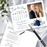 Blue Bohoバラ写真&カレンダー日付の保存 案内ポストカード<br><div class="desc">この素朴な結婚式のSave the Dateハガキエレガントは、美しい手のバラの花束と埃っぽい青、海軍、およびインディゴの色合いの花の水色のフローラ絵を描デザインを備えている。カードの側離れは、あなたの日付のハートを含むカスタマイズ可能なカレンダーを持っているだけでなく、あなたの名前のスペースと場所結婚と、招待を表示する短いメモフォーマルは、TTECHNAVIOを表示する。背中には宇宙カスタムがあり、可愛い「鉛筆入り」のグラフィックもある。このスタイリッシュボヨシックなカードは、あなたの家族や友人にあなたの来る事を知らせる素晴らしい結婚方法だ。</div>