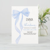 Blue Bow Birthday Invitation Any Age, Coquette Gir 招待状 (スタンド正面)