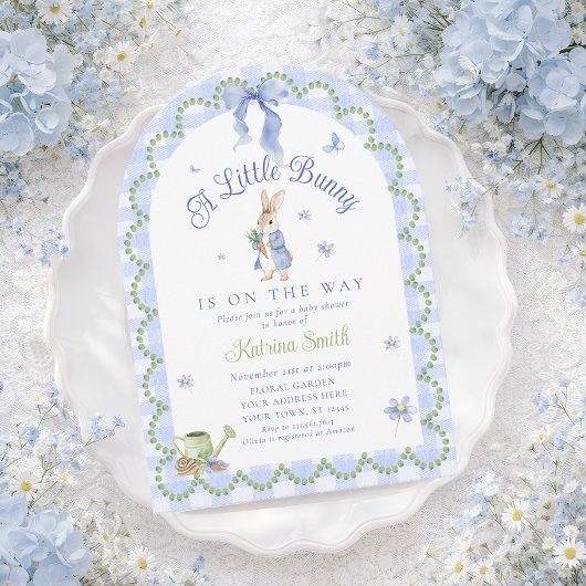 Blue Bunny Rabbit Gingham Baby Shower 招待状