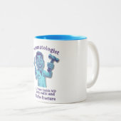 BLUE Cartoon Surgeon With Hammer And Saw Print ツートーンマグカップ (正面右)