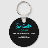 blue character smiling with coat キーホルダー (裏面)