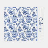Blue Chinoiserie Monogram  フリースブランケット (正面(横))
