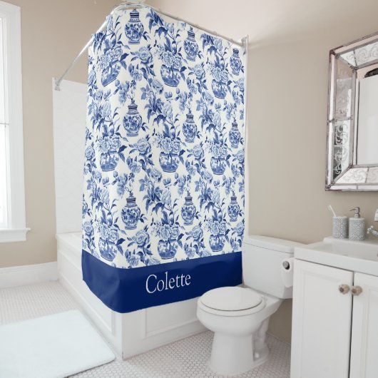 Blue Chinoiserie Monogram Name Shower Curtain シャワーカーテン (インサイチュ)