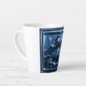 Blue Chrome Mona Relief カフェラテマグ (左アングル)