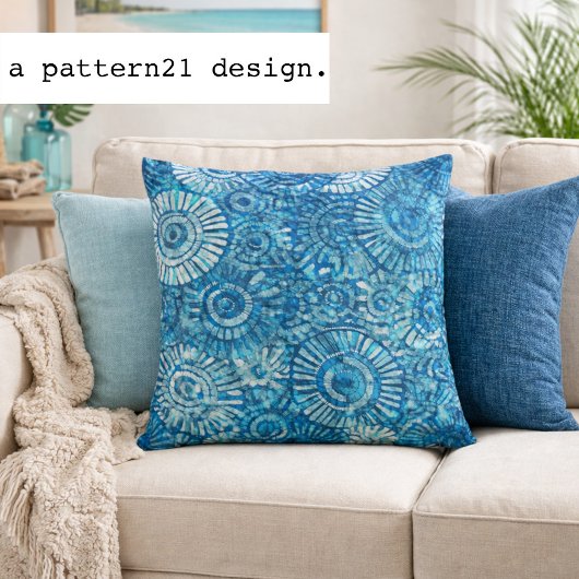 blue circle batik pattern クッション