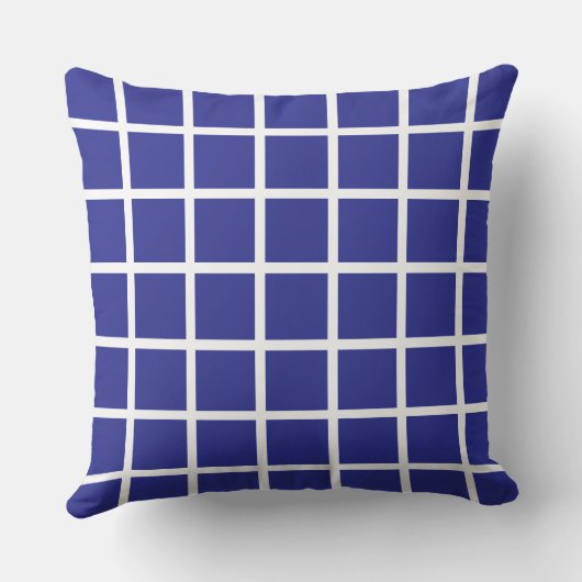 blue coloured square pattern with white borders クッション (裏面)