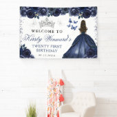 Blue Dress Brunette Princess Floral Birthday 横断幕 (インサイチュ)