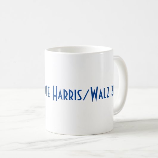 Blue FLAmingoと真珠のマグ。Vote Harris/Walz 2024 コーヒーマグカップ (正面右)