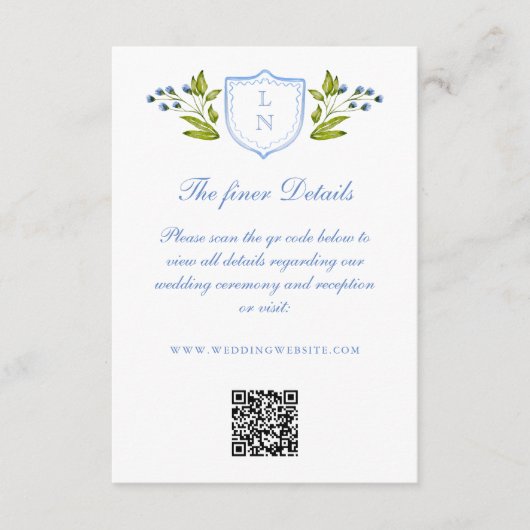 Blue Floral Crest Wedding Details QR Code エンクロージャーカード (正面)
