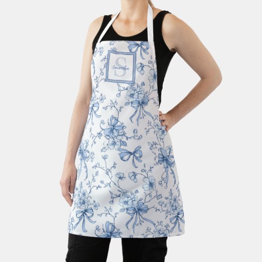 Blue Floral French Toile Monogram Name エプロン (インサイチュ)