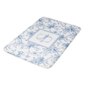 Blue Floral French Toile Monogram Name  バスマット (アングル)