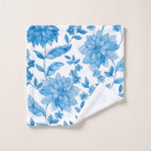 Blue floral pattern towels on display バスタオルセット (ウォッシュタオル)