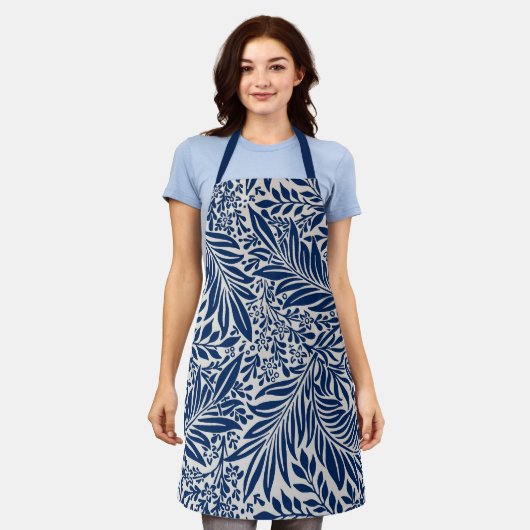 blue floral pattern with diverse leaves & blossoms エプロン (着用した状態)