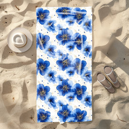 Blue Floral Pattern with Gold Accents ビーチタオル