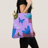 Blue Floral Tote Bag – Modern Abstract Design トートバッグ (クローズアップ)