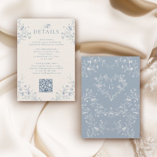 Blue Floral Victorian Heart Crest Monogram Wedding エンクロージャーカード