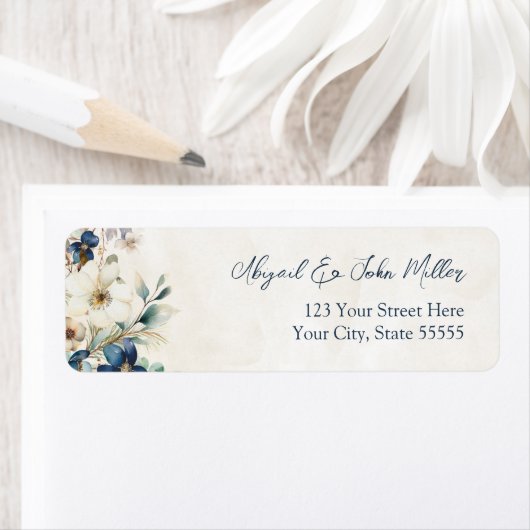 Blue Floral Winter Wedding Return Address Labels ラベル (インサイチュ)