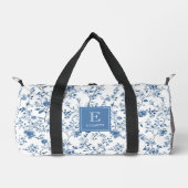 Blue French Toile Pattern Monogram Name Elegant ダッフルバッグ (正面)