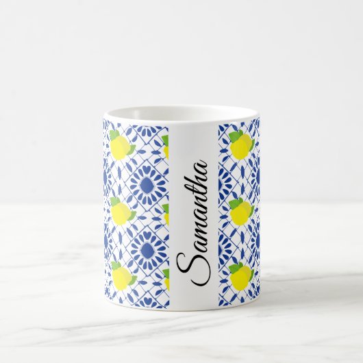 Blue Geometric Lemon Tile コーヒーマグカップ (中央)