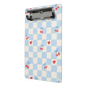 Blue Gingham Cherry Pattern with Pink Hearts – カット ミニクリップボード (アングル2)