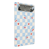 Blue Gingham Cherry Pattern with Pink Hearts – カット ミニクリップボード (アングル)