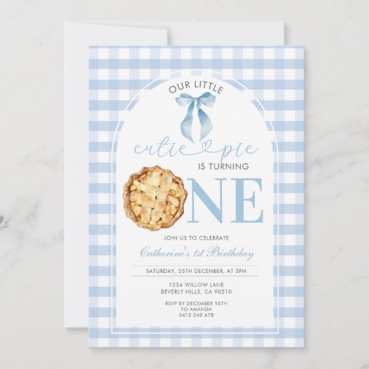 Blue Gingham Cutie Pie First Birthday Invitation 招待状 (正面)