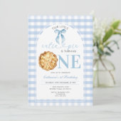 Blue Gingham Cutie Pie First Birthday Invitation 招待状 (スタンド正面)