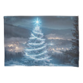 Blue Glowing Winter Night Christmas Tree 枕カバー (正面)