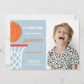 Blue Gray Background Basketball Invitations photo 招待状 (正面)