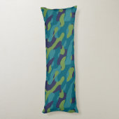 Blue Green and Teal Camo Abstract ボディピロー (裏面 (縦))