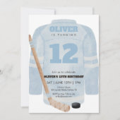 Blue Hockey Jersey Birthday Invitation 招待状 (正面)