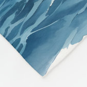 Blue Horizon Solitary Sailboat フリースブランケット (角)