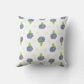 Blue Hydrangea Green Vase Coastal Pattern クッション (裏面)
