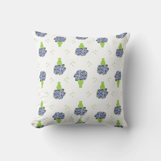 Blue Hydrangea Green Vase Coastal Pattern クッション (正面)