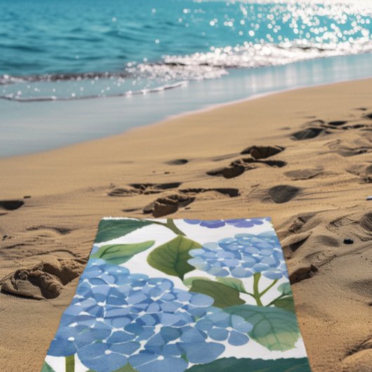 Blue Hydrangeas | Beautiful Floral Bush ビーチタオル