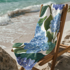 Blue Hydrangeas | Beautiful Floral Bush ビーチタオル